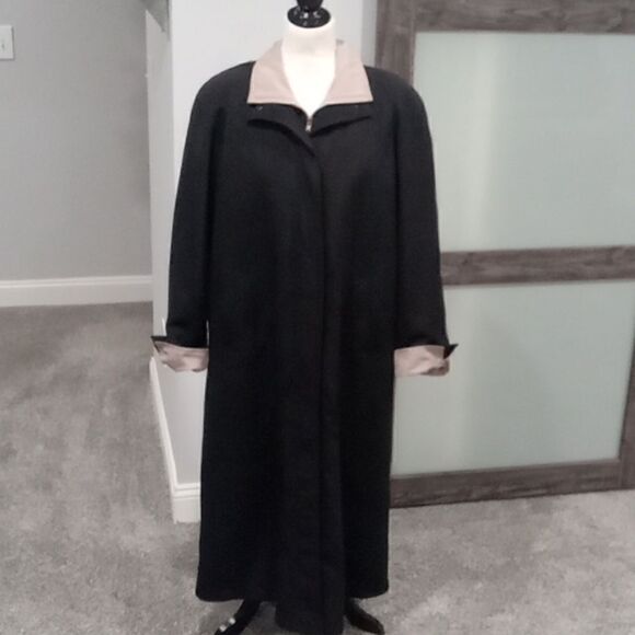 Vintage Panache black long trench with removable Insulated  lining. Size 8 - Picture 2 of 4